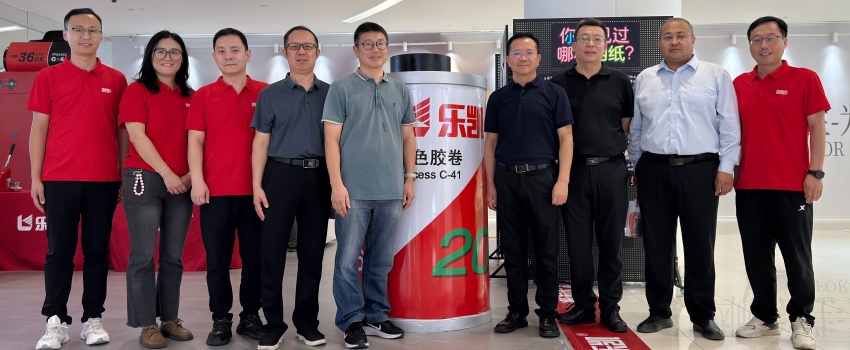 樂凱膠片國慶亮相保定萬博廣場，8天沉浸式體驗點燃市民光影熱情